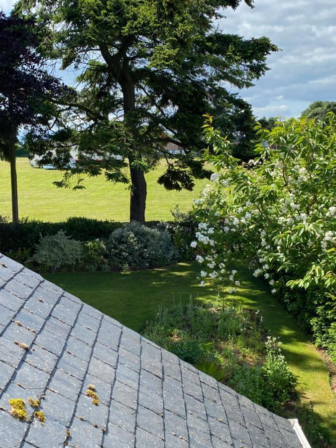 Glen Lyon Lodge Bed And Breakfast Nairn Eksteriør bilde
