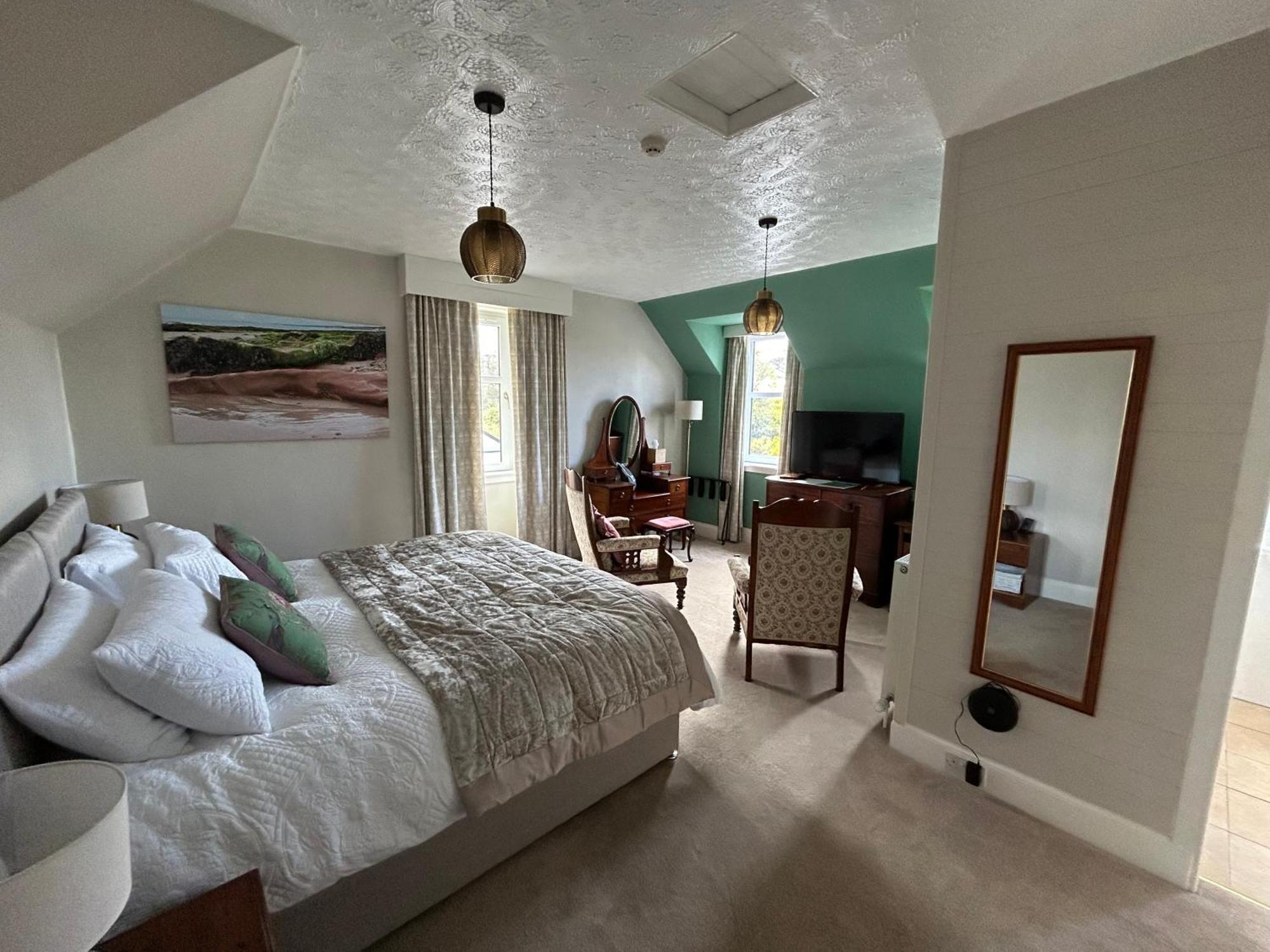 Glen Lyon Lodge Bed And Breakfast Nairn Eksteriør bilde